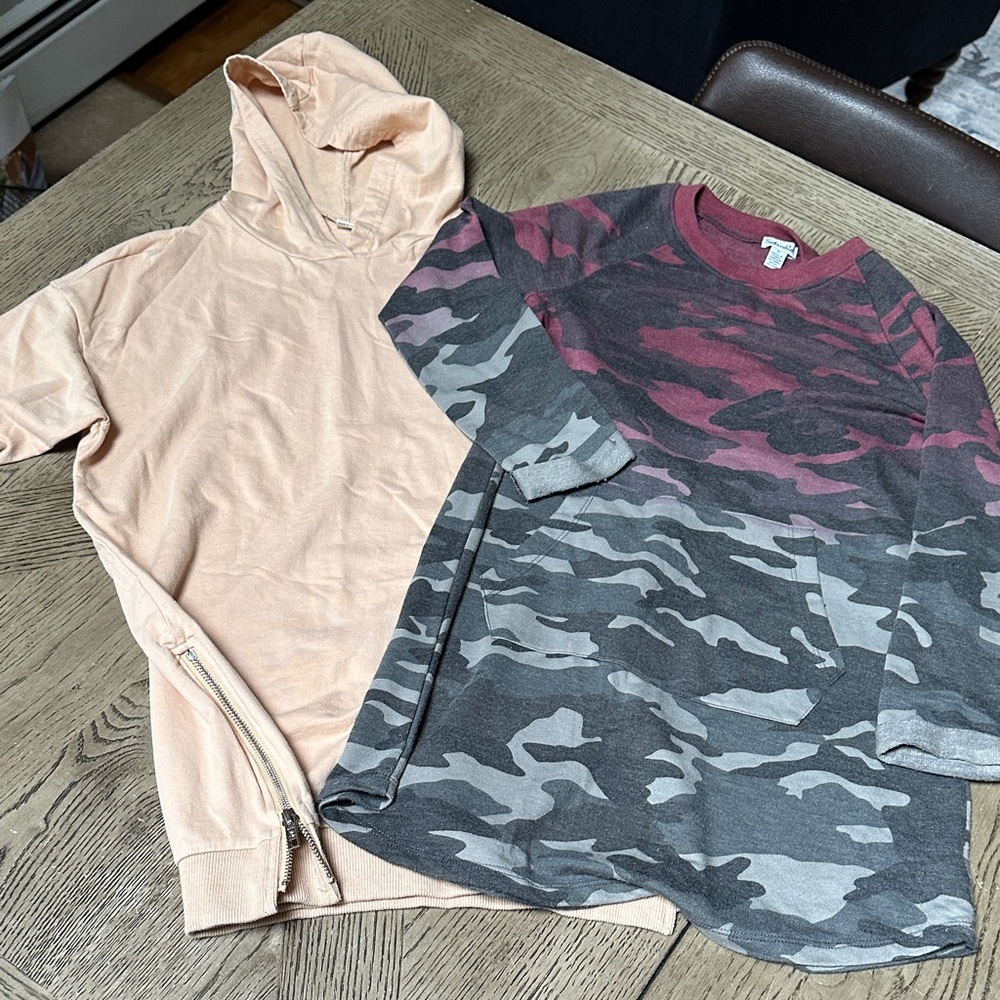 2 pc bundle Splendid Pink and Gray Camouflage tunic & SHEIN long hoodie